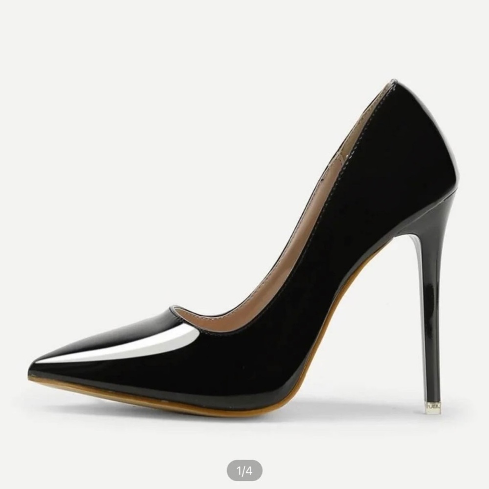 Black point shein heels